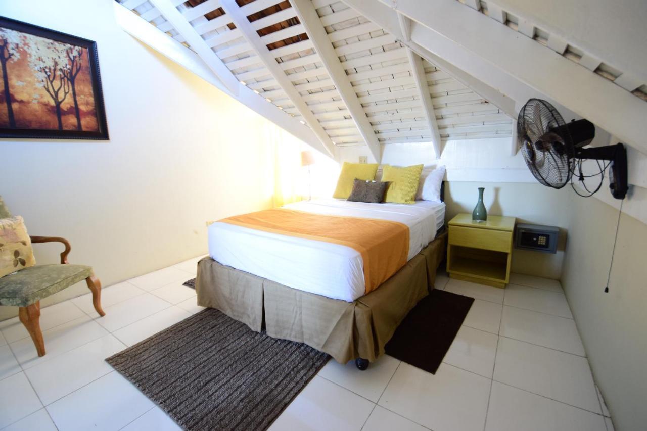 River Side Apt 9 @ Mystic Ridge. Ocho Rios Kültér fotó